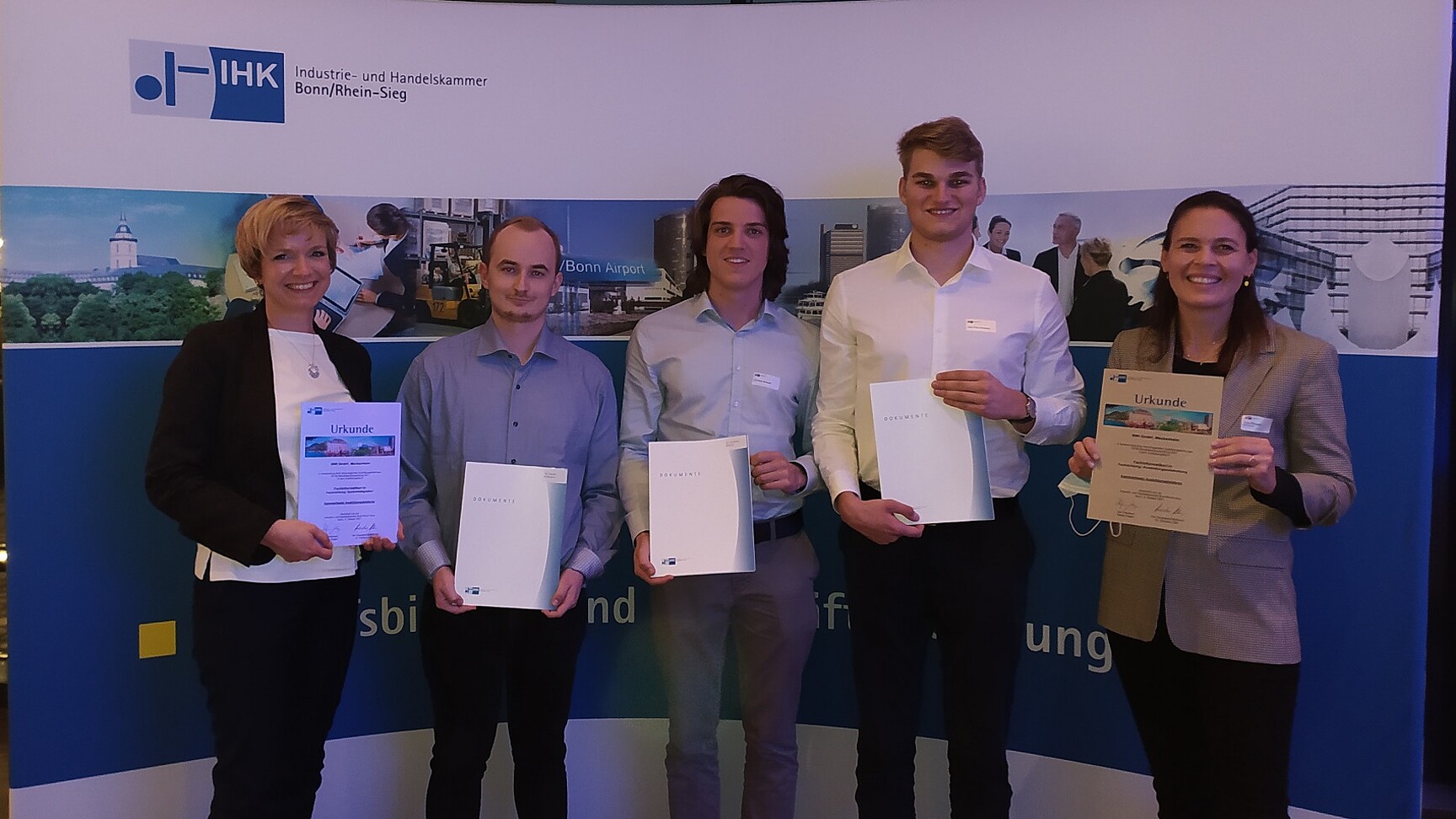 BWI Azubis als Jahrgangsbeste ausgezeichnet ©BWI/Fedder