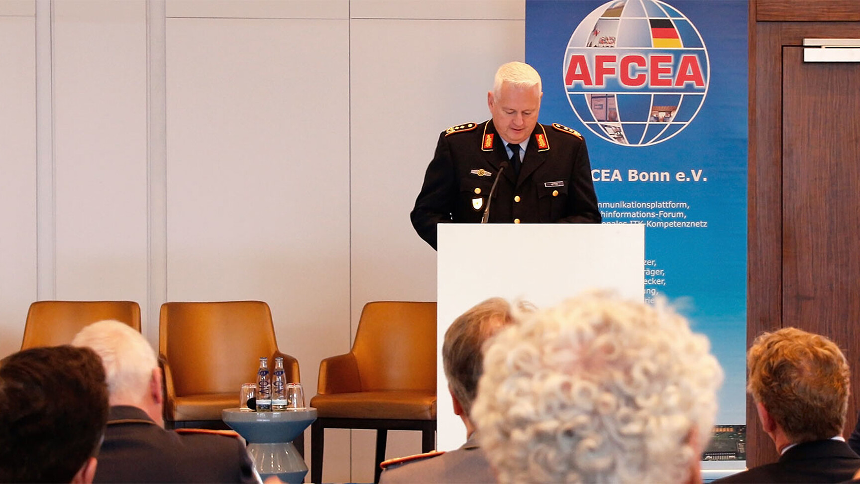Generalleutnant Michael Vetter, Abteilungsleiter CIT und Ressort-CIO im Verteidigungsministerium, eröffnete den Konvent © BWI GmbH