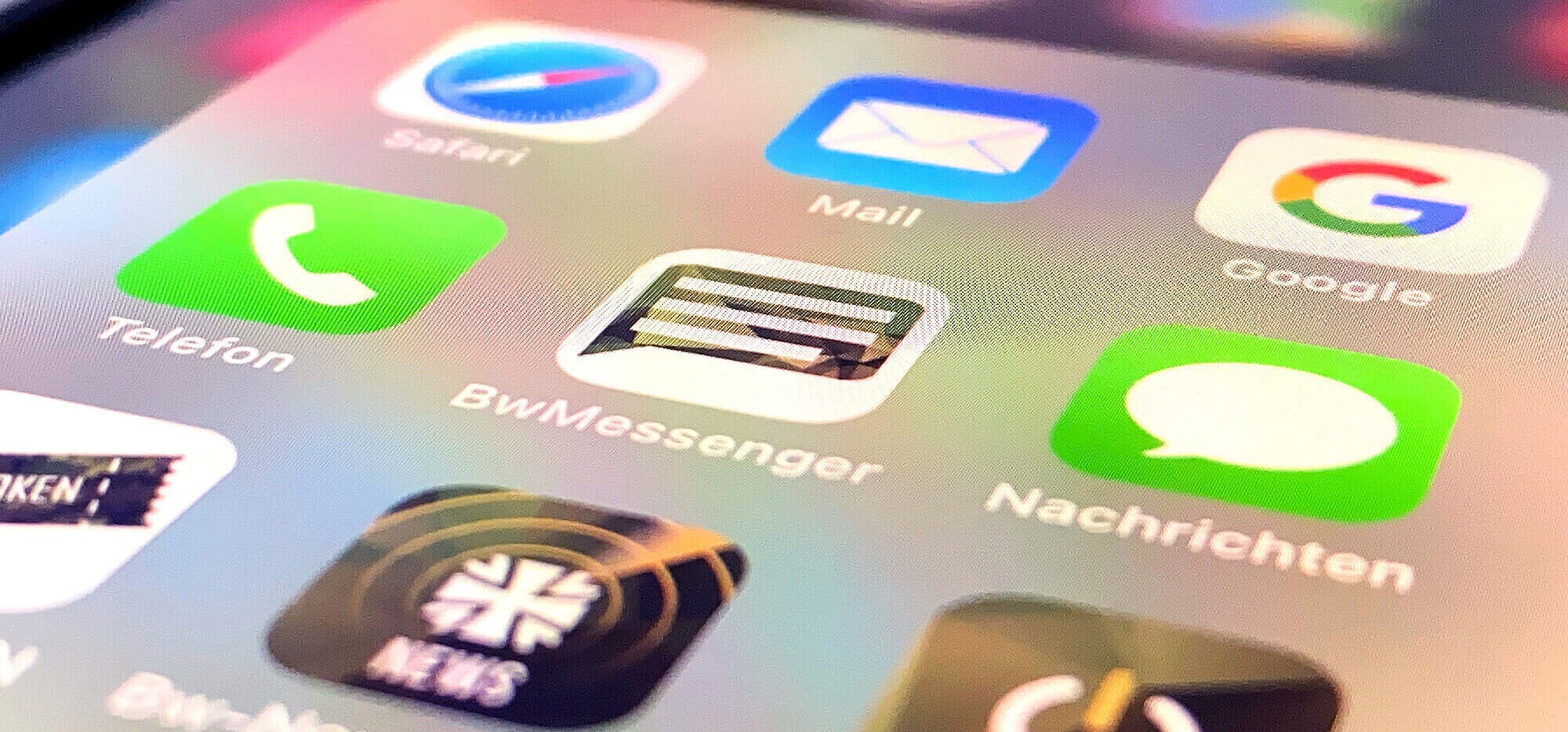 App-Icon des BwMessenger auf einem Smartphone © BWI GmbH