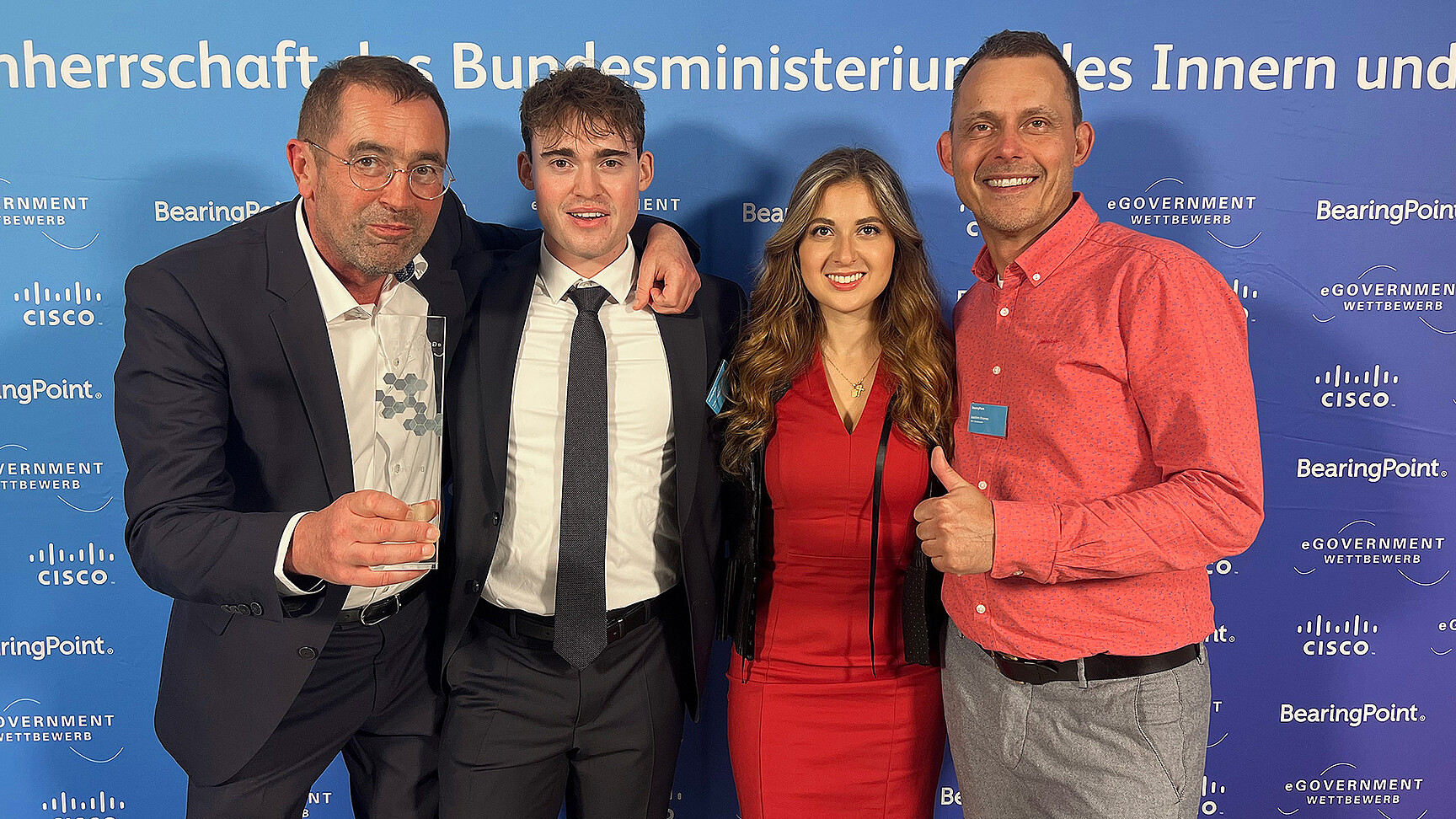 Gruppenbild der Sieger; BWI belegt dritten Platz beim eGovernment-Wettbewerb 2023© BWI GmbH
