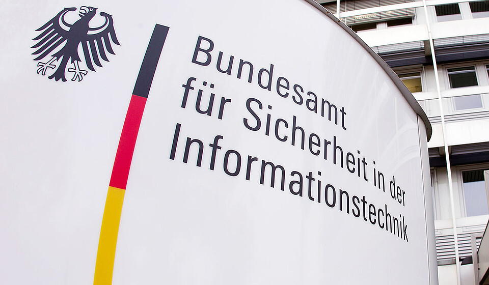 Gebäudeeingang am Bonner Sitz des BSI © BSI