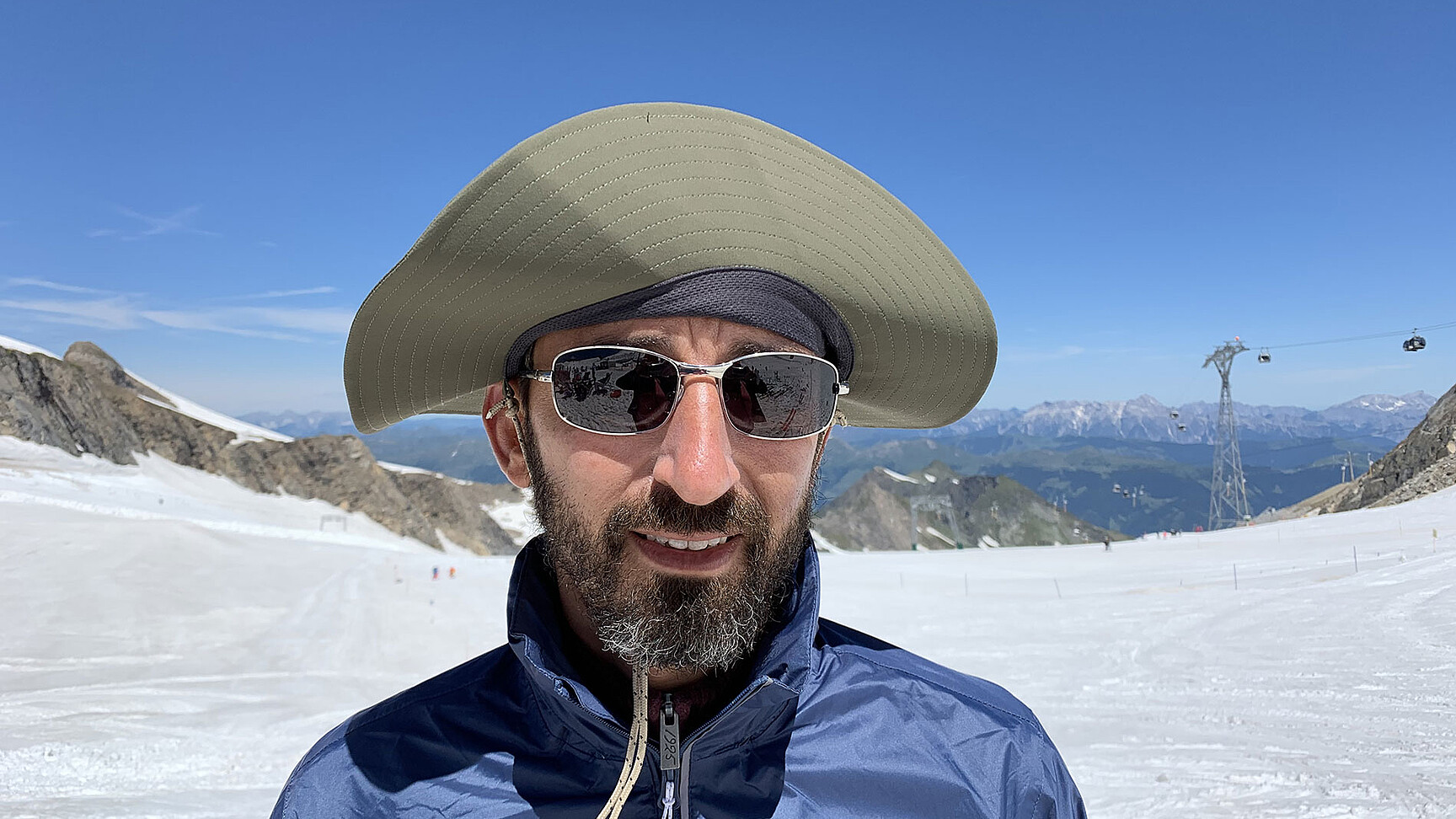 Akram El Nouby beim Skifahren