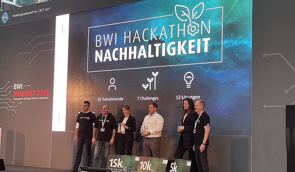 Gratulation an die drei Gewinner des BWI Innovation Awards 2021 © BWI GmbH