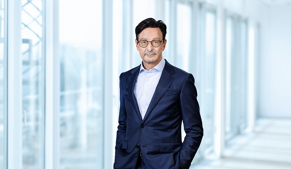Der CEO Dr Bernhard Günther im Porträt format