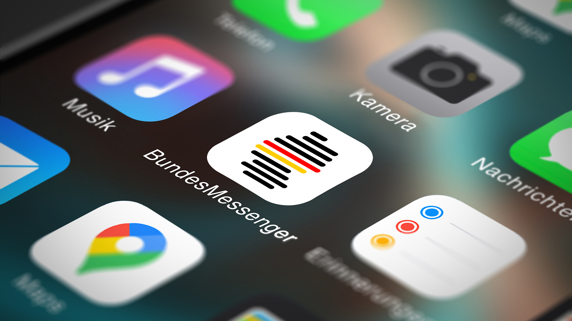 Bildausschnitt/Nahaufnahme des Icon der BundesMessenger-App zwischen anderen App-Icons
